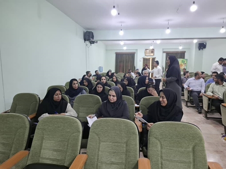 آموزش اصول مبلمان شهری به کارکنان شهرداری